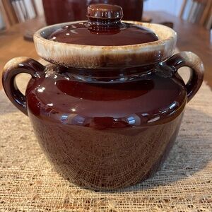 Vintage MCoy #341  Glazed Ceramic Bean Pot with Cream Rim